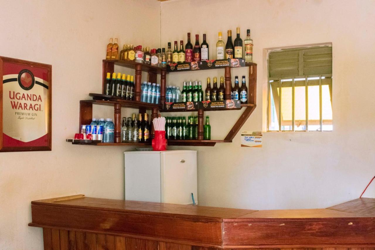 Palm World Hotels Mbarara Extérieur photo