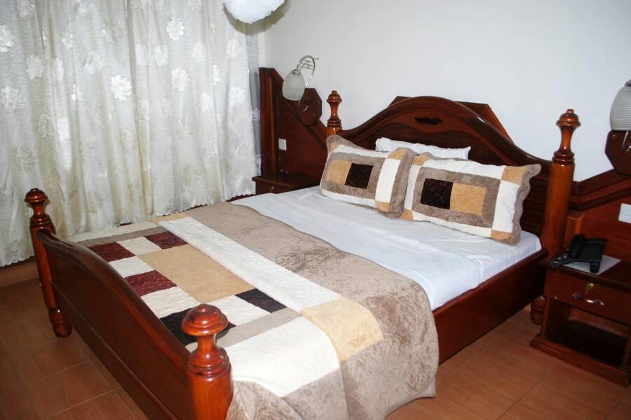 Palm World Hotels Mbarara Extérieur photo